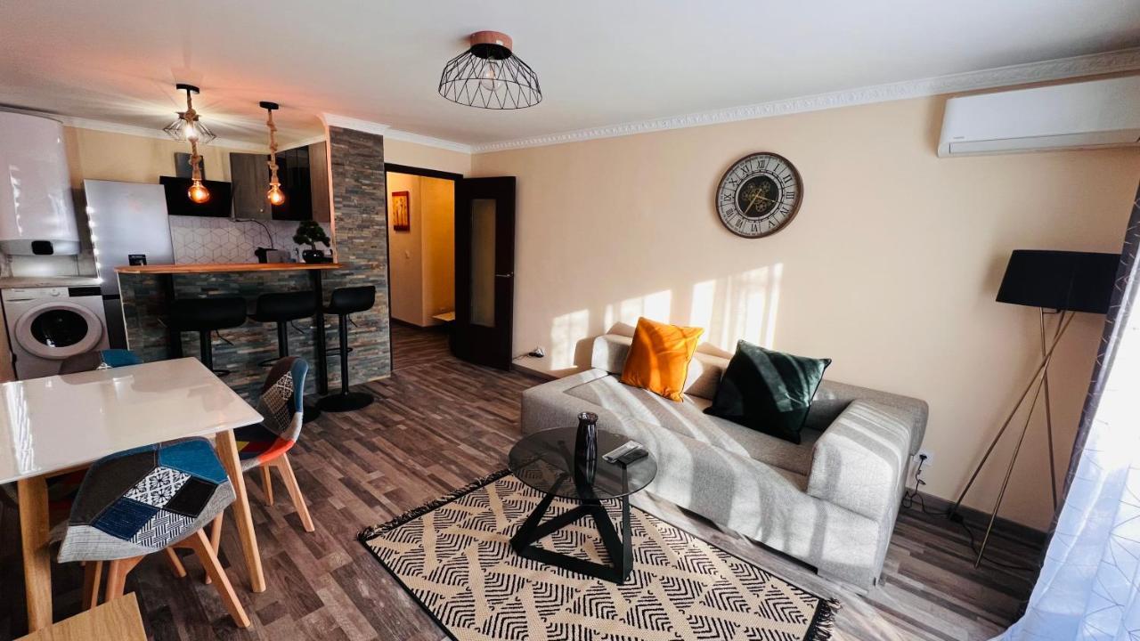 Pluton Apartamento Montpellier Exterior foto